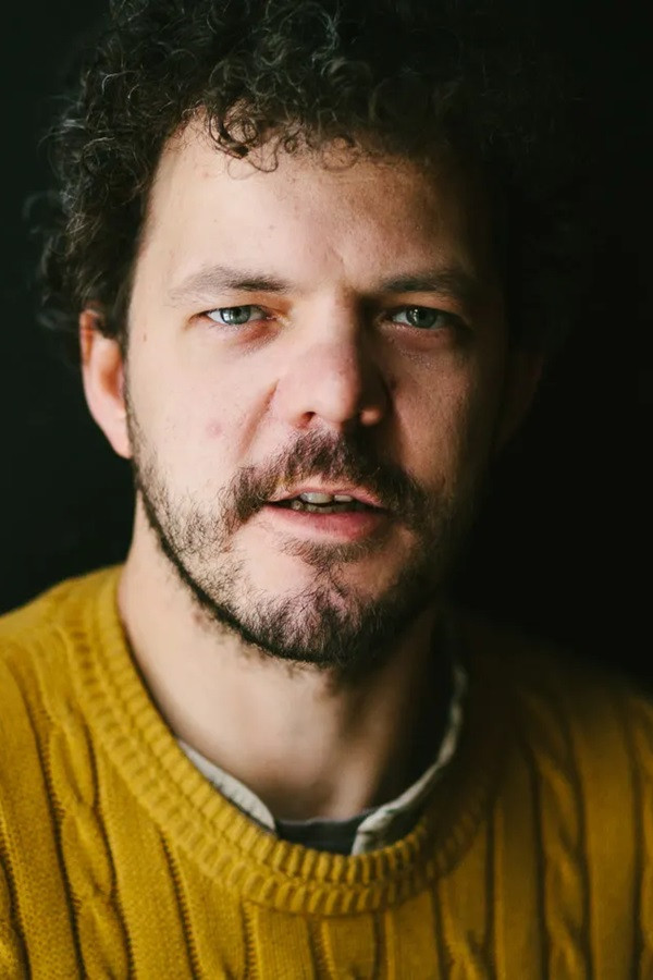 Dāvis Kaņepe backdrop