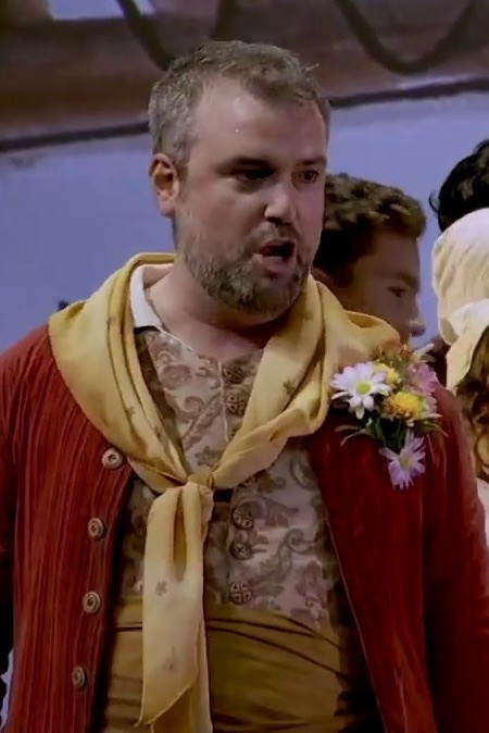 Gerardo Bullón backdrop