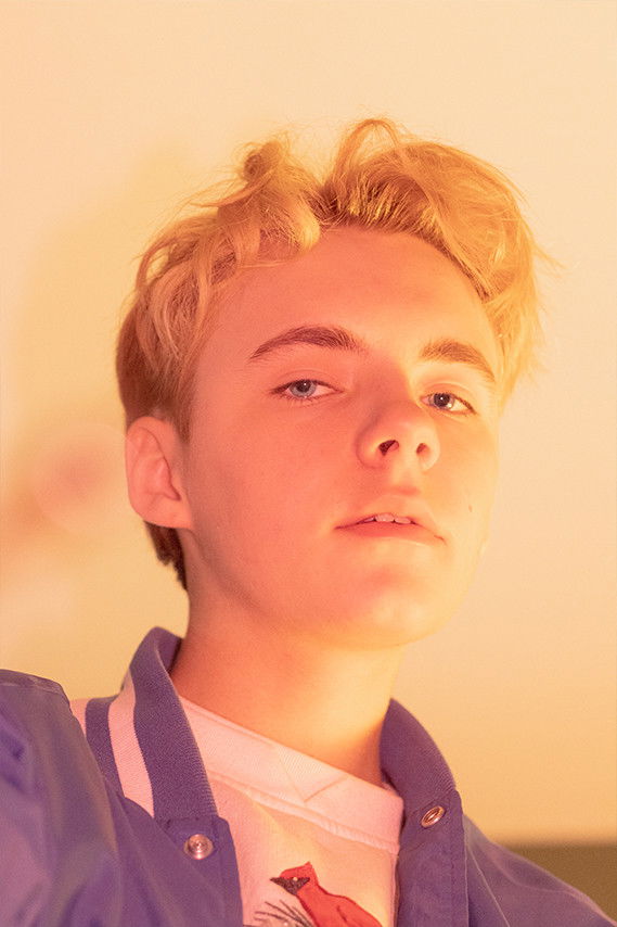 Casper Leonard backdrop