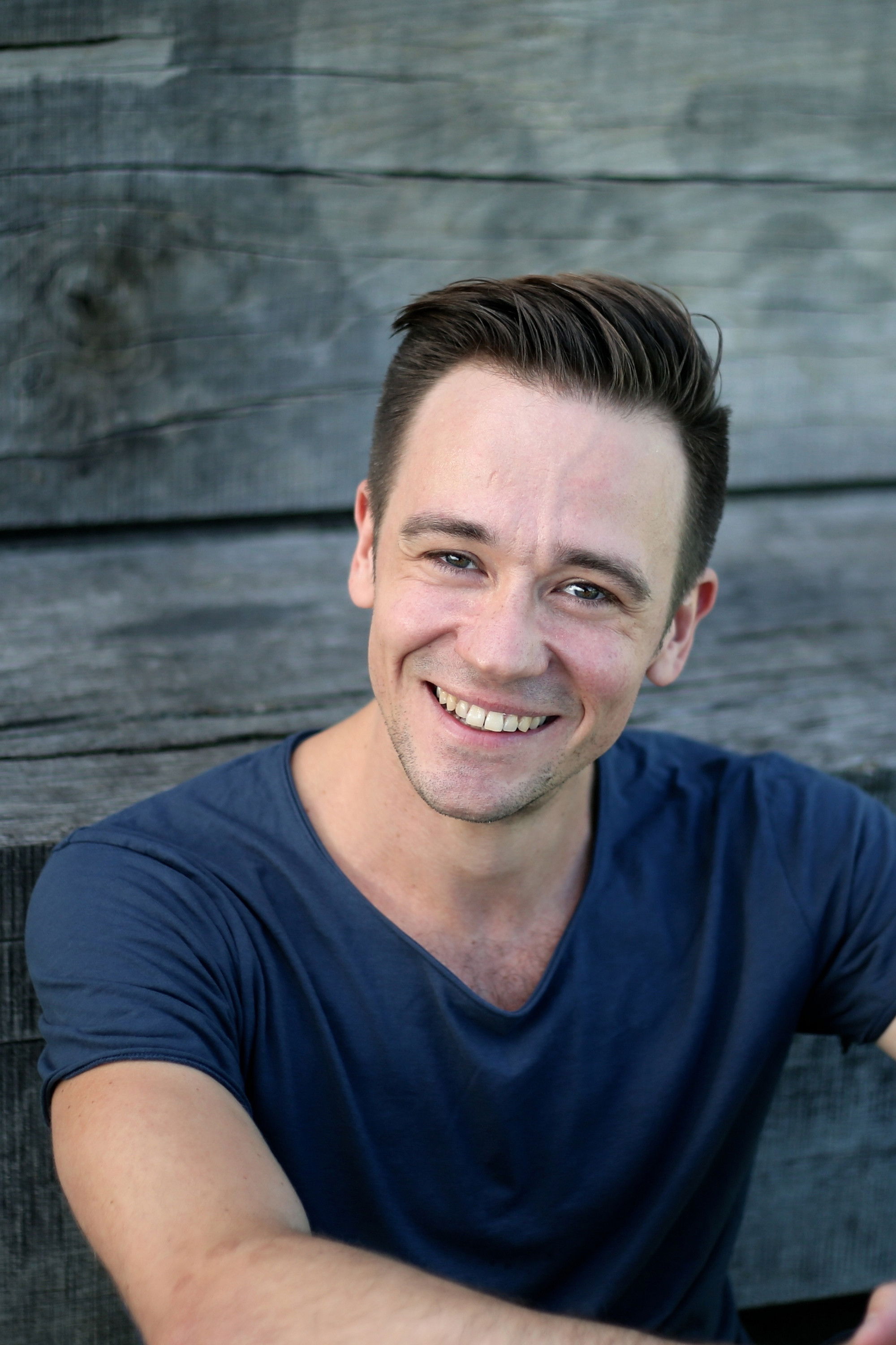 Daniel Jeroma backdrop