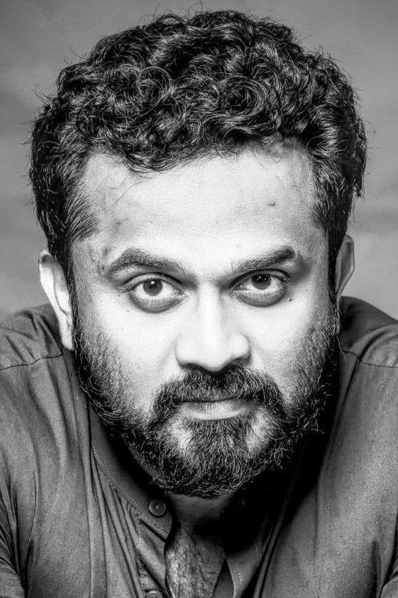 Tharun Moorthy backdrop