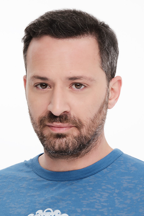 Paris Thomopoulos backdrop