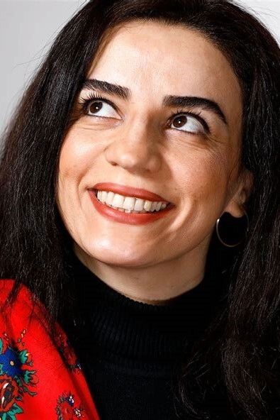 Shilan Saadi backdrop