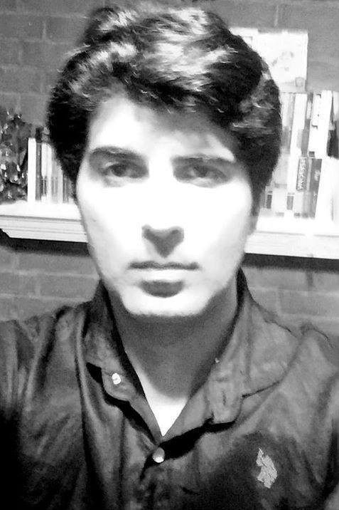 Karzan Kardozi backdrop