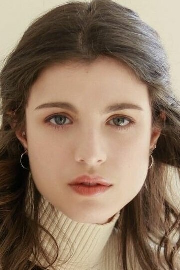 Ana Ruggiero backdrop