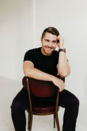 Jack Swanson backdrop