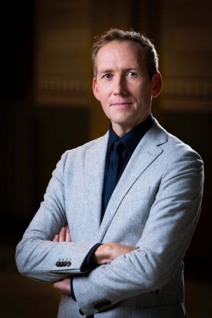 Pieter Roelofs backdrop