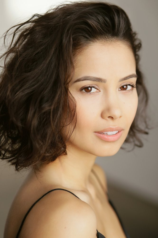 Aurora Leonard backdrop