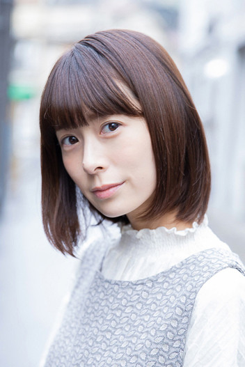 Tomomi Fukikoshi backdrop