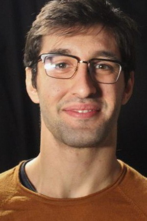 Giorgos Zygouris backdrop