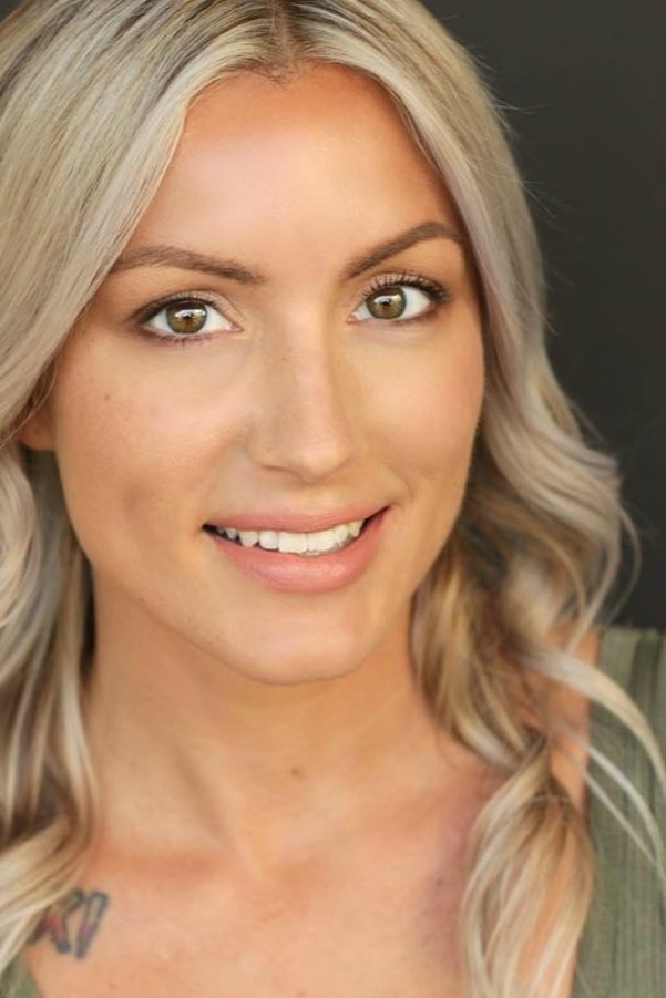 Dana Kippel backdrop