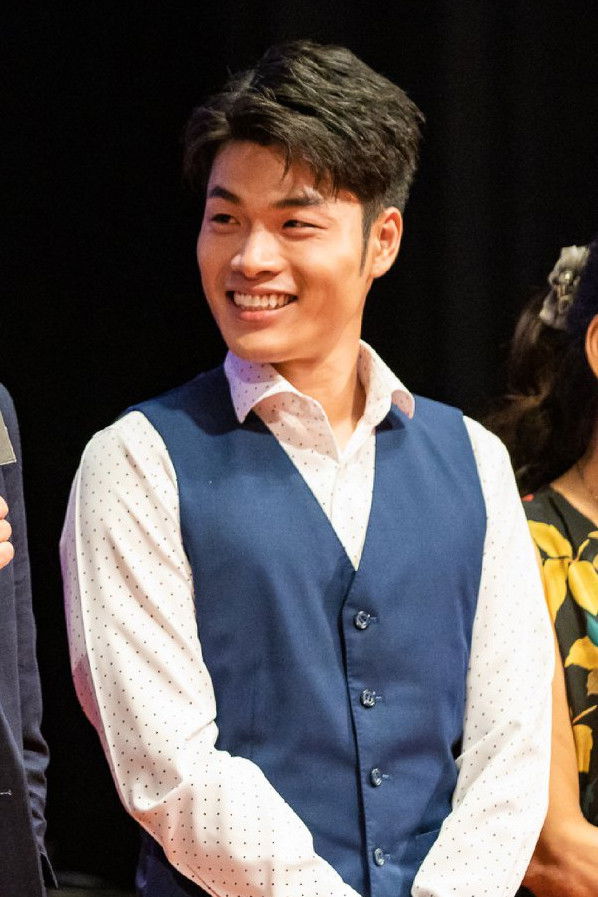 Hsin-Tai Chen backdrop