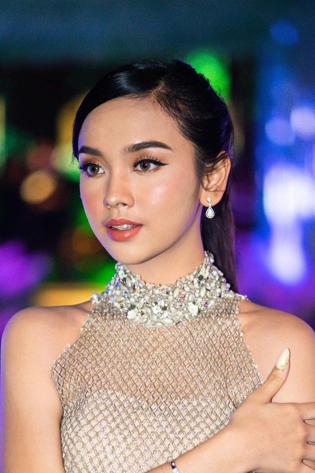 Lyodra Ginting backdrop