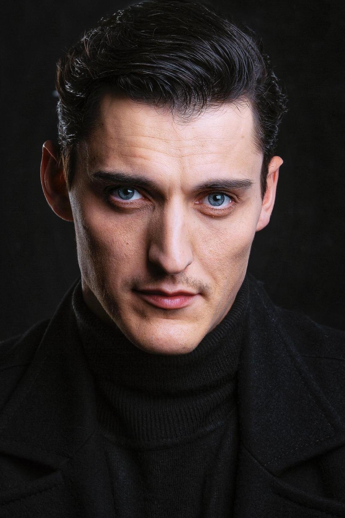 Maxim Khanzhov backdrop