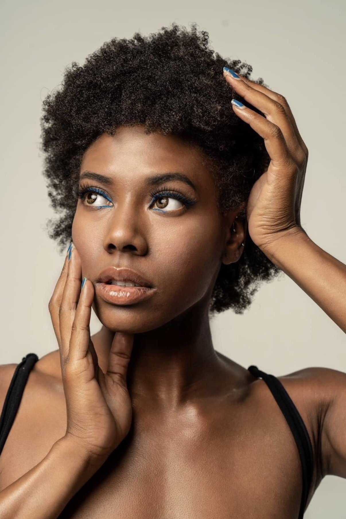 Arlondriah Lenyéa backdrop