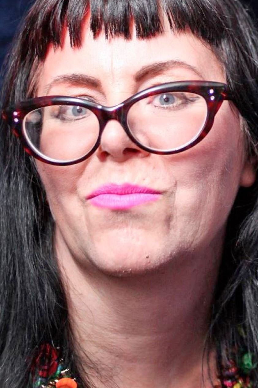 Siobhan Fahey backdrop