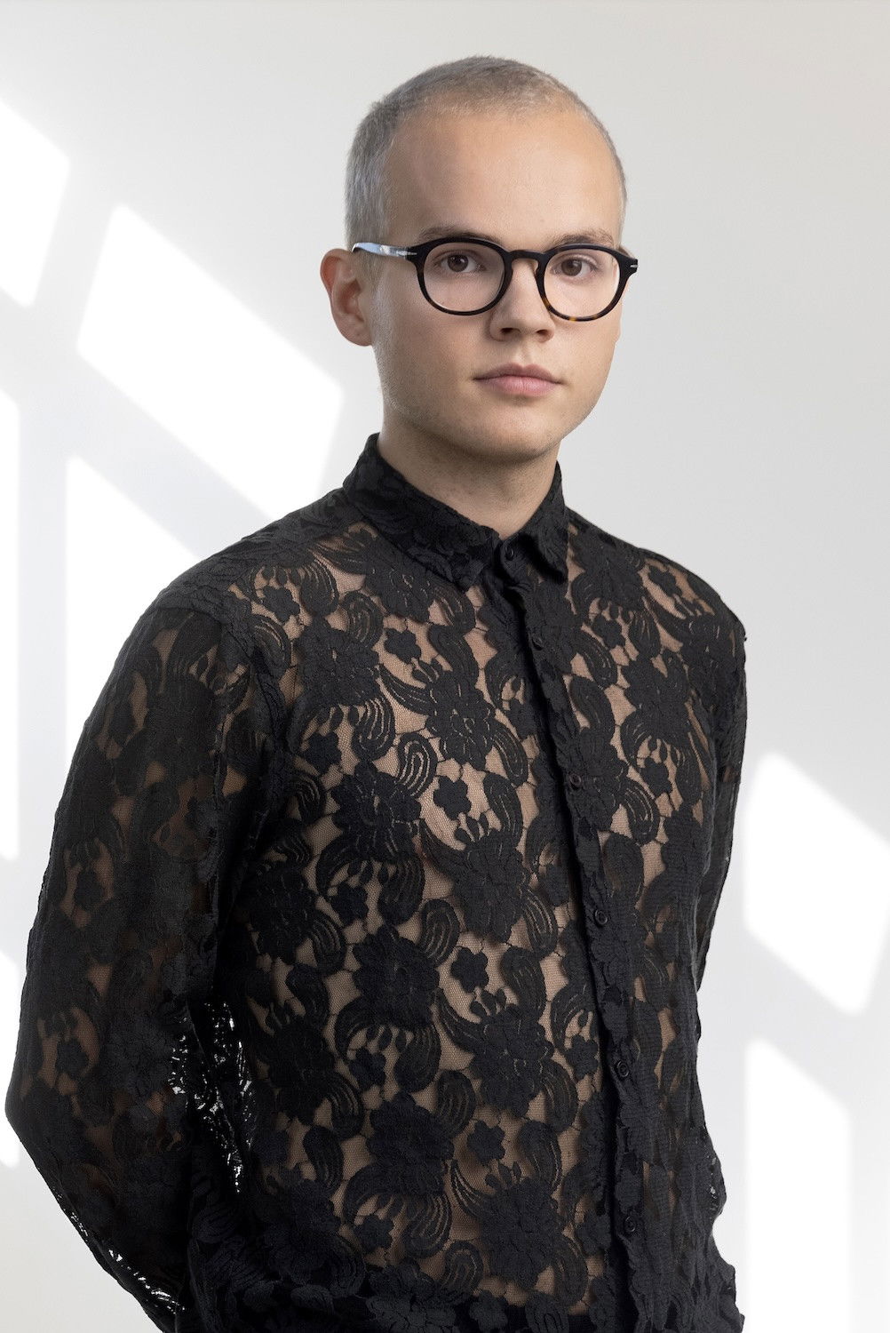 Julian Quentin backdrop