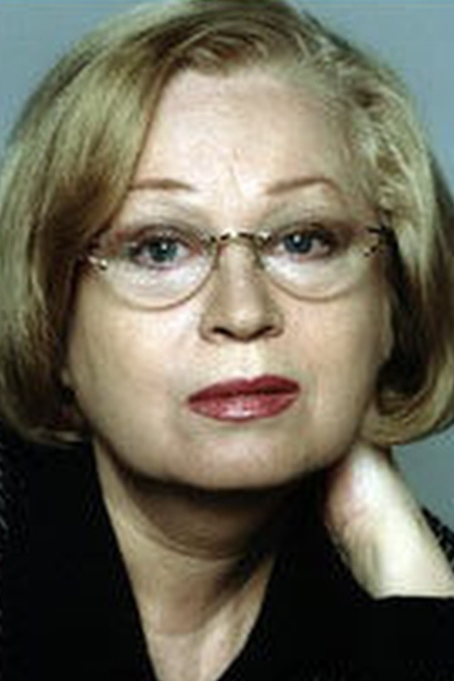 Nina Zhakova backdrop