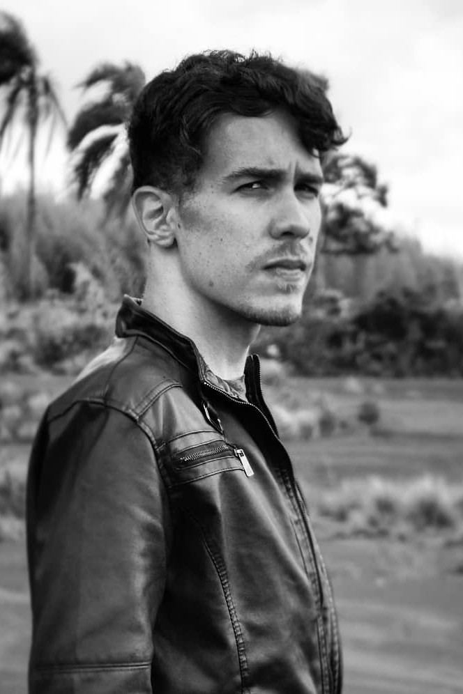 Weslei Mata backdrop