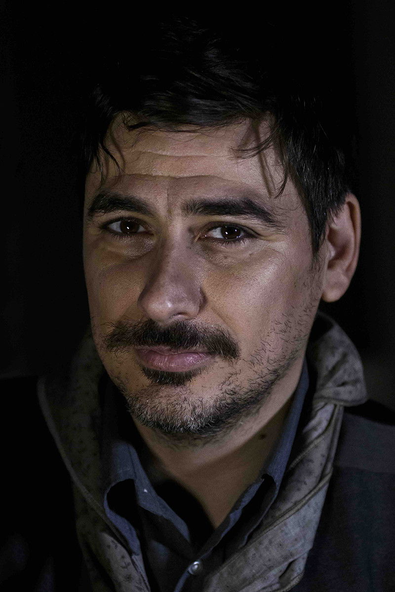 Vasilis Mavrogeorgiou backdrop