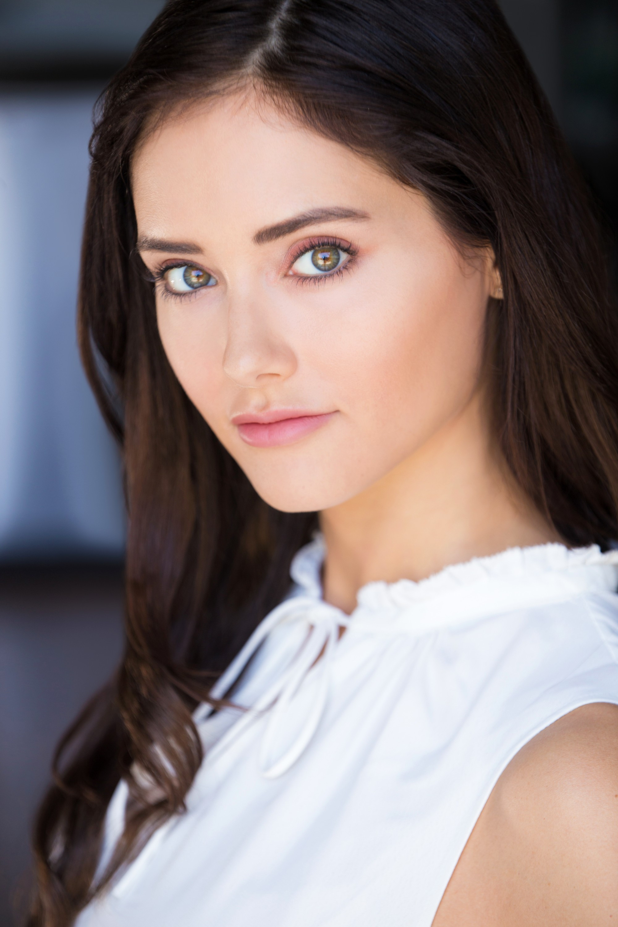 Clara Carlo backdrop