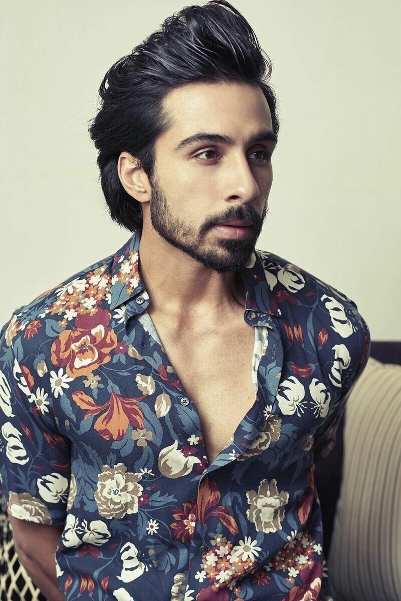 Lakshya Kochhar backdrop