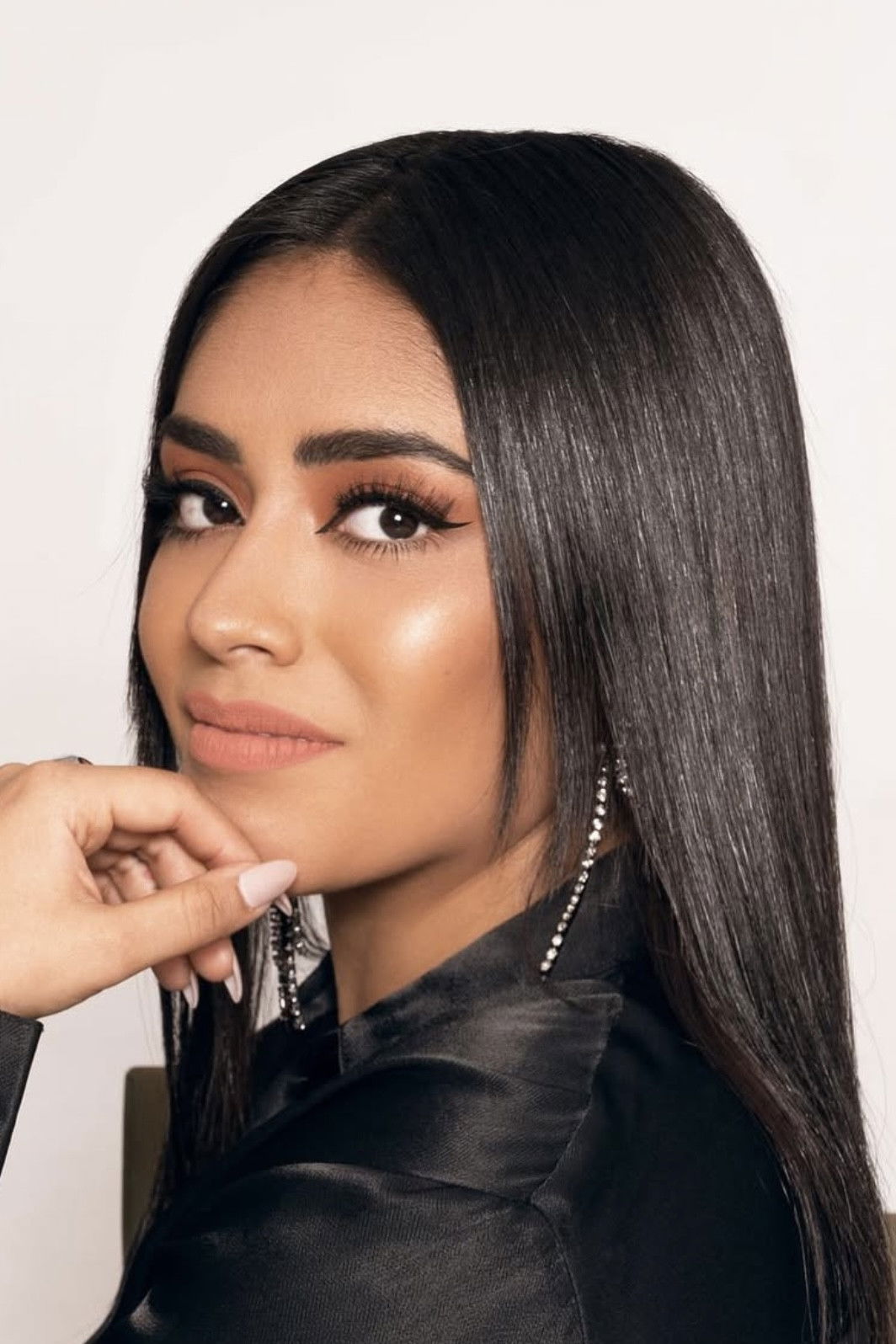 Majo Cornejo backdrop