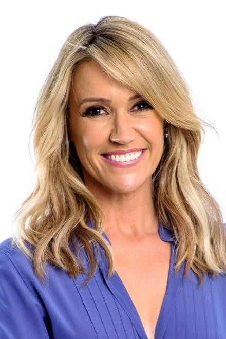 Leila McKinnon backdrop