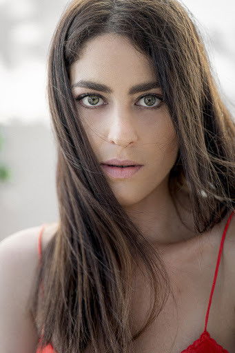 Sandra Caraglia backdrop