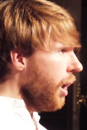 Robert Orvalho backdrop