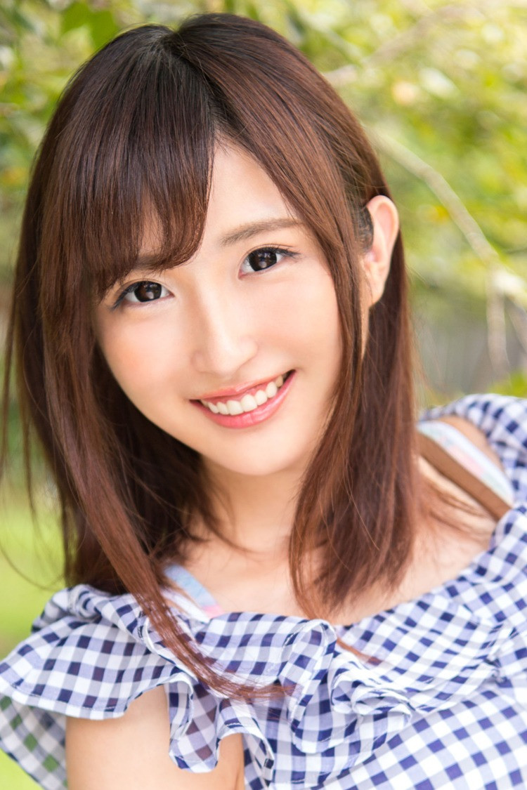 Maria Wakatsuki backdrop