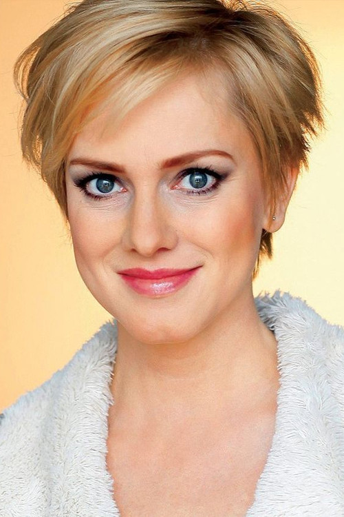 Monika Hilmerová backdrop