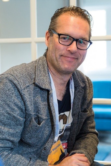 Roger Maunder backdrop