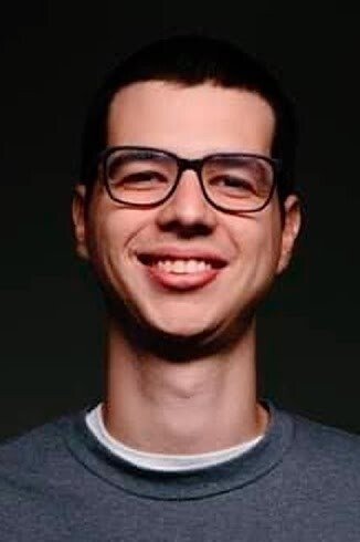 Víctor Medina backdrop