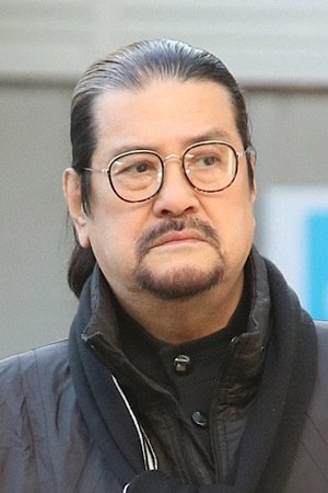 Tetsuya Yūki backdrop