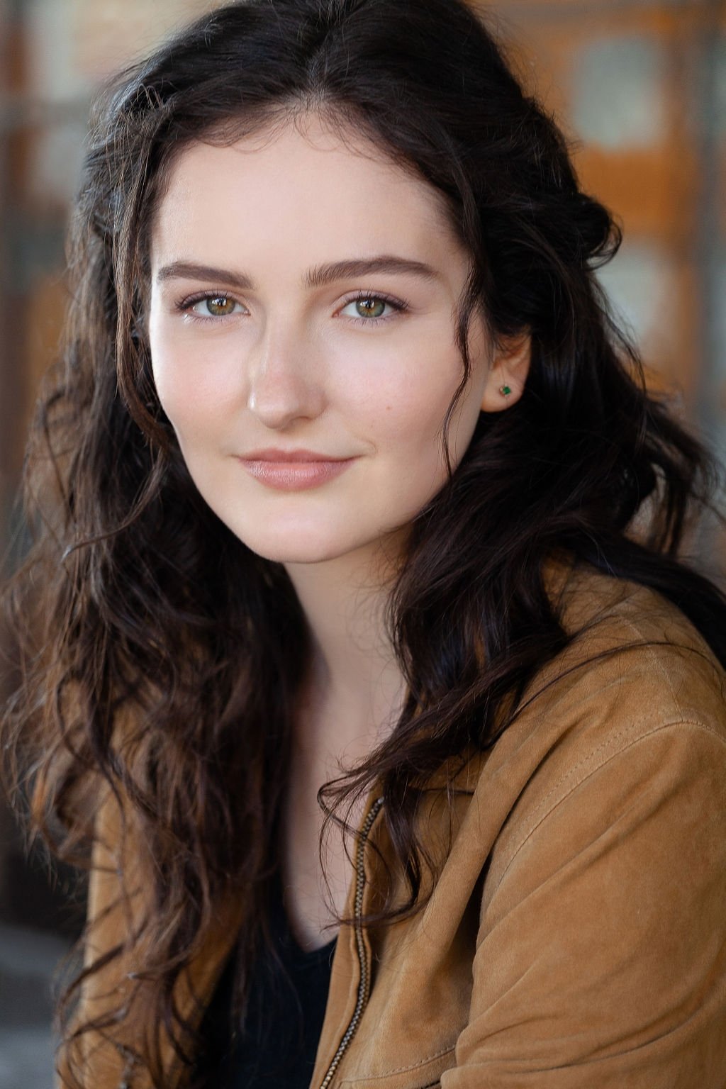 Lily Ganser backdrop