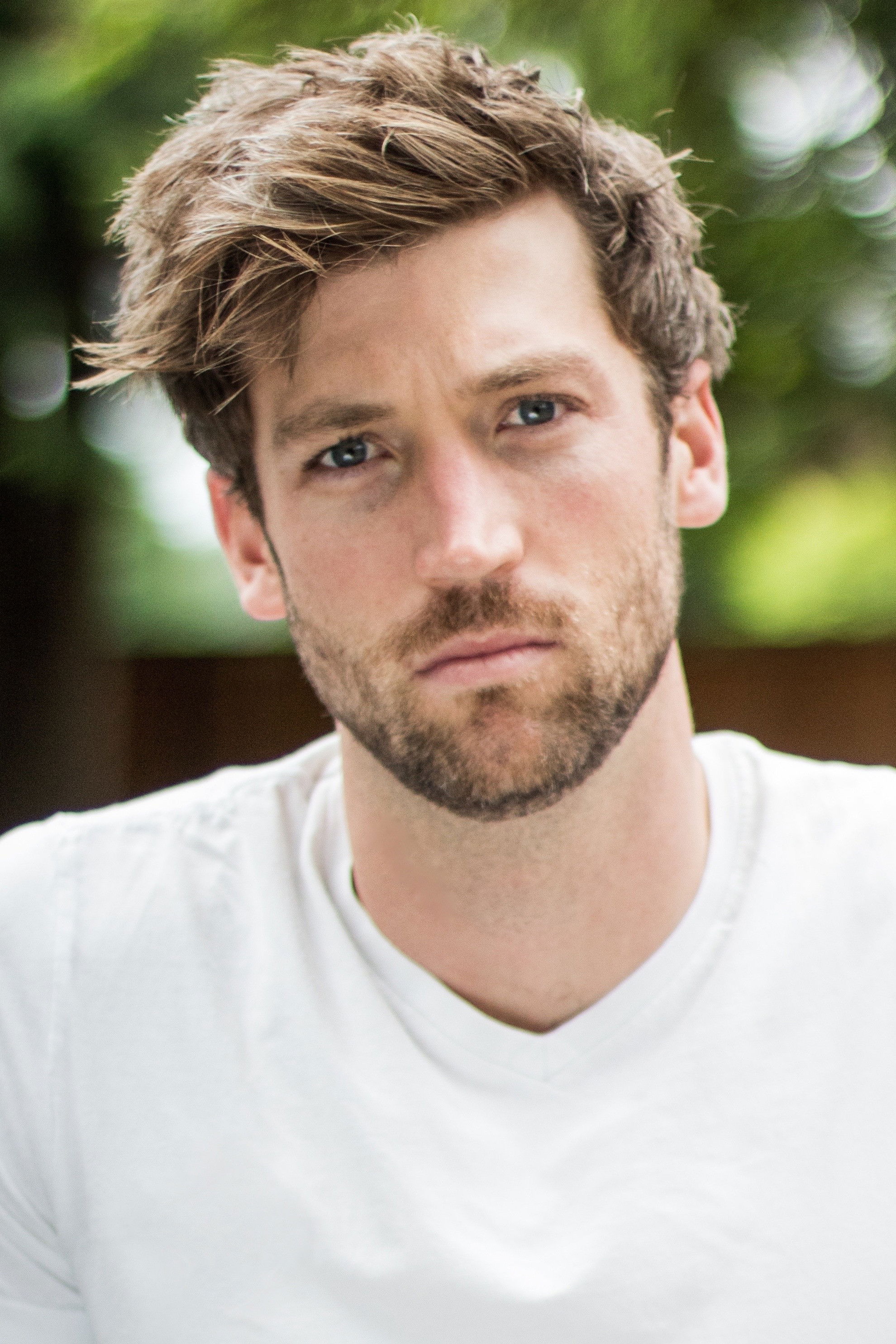 Derek Carley backdrop