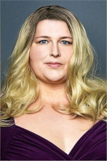 Nicole Jäger backdrop