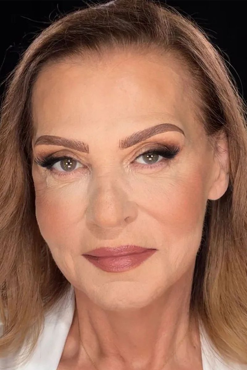 Janah Fakhoury backdrop