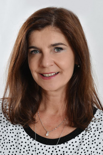 Mária Landlová backdrop