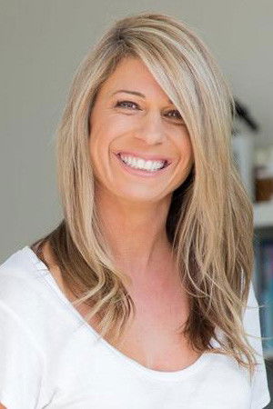 Mel Kounnas backdrop