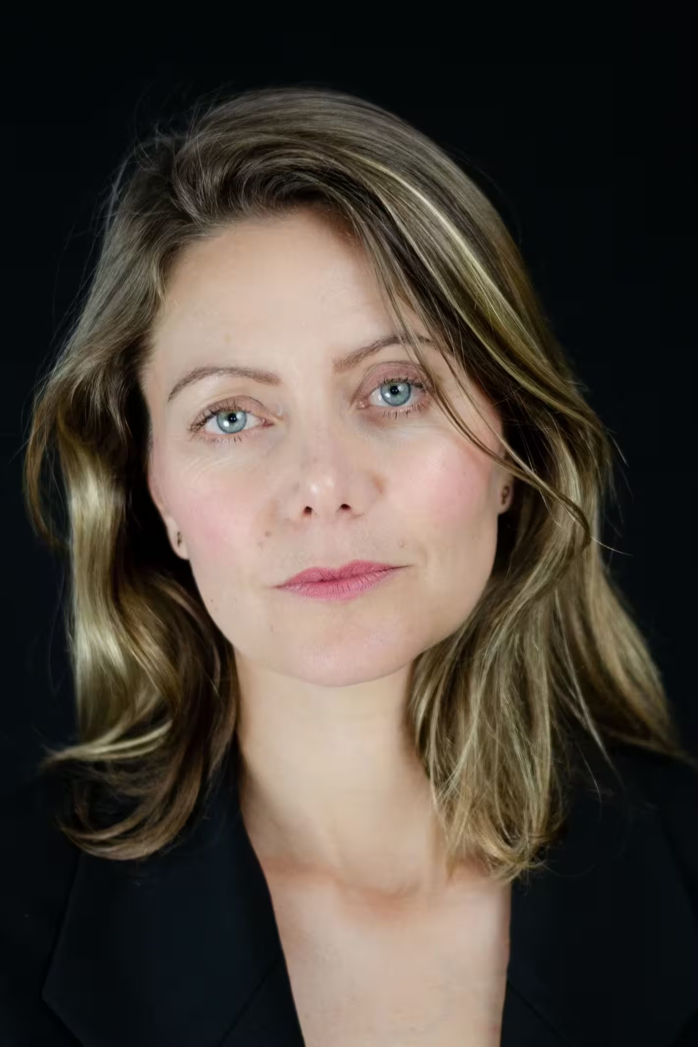 Maria Karpathakis backdrop