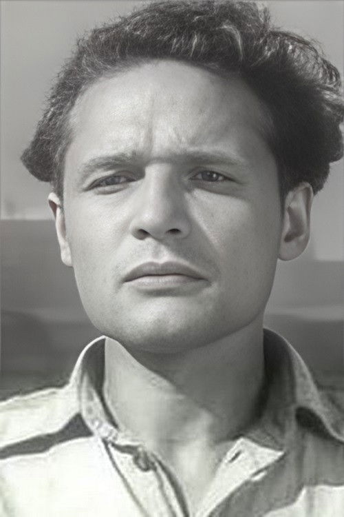 Aleksandr Kuznetsov backdrop