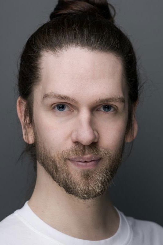 Chris McLeish backdrop