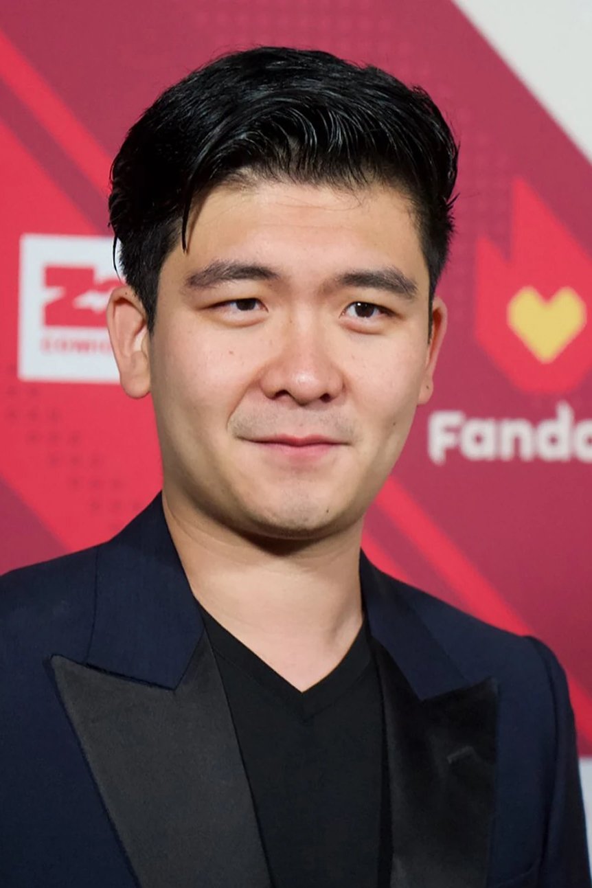 Steven He O'Byrne backdrop