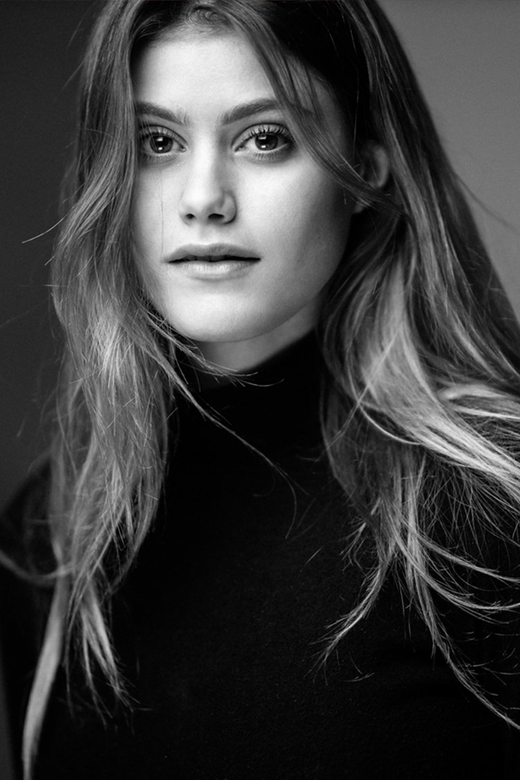 Jenny De Nucci backdrop