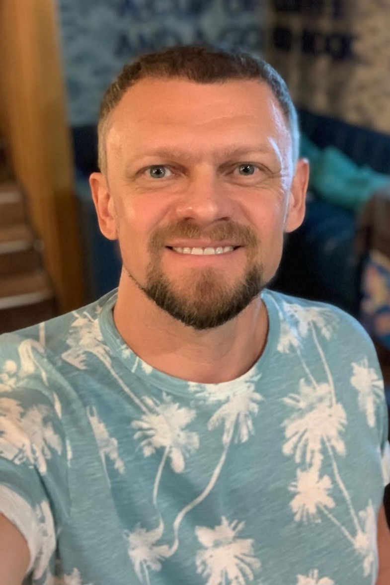 Garik Bircha backdrop