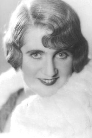 Maria Korska backdrop