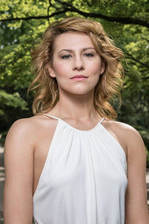 Csenge Szilágyi backdrop