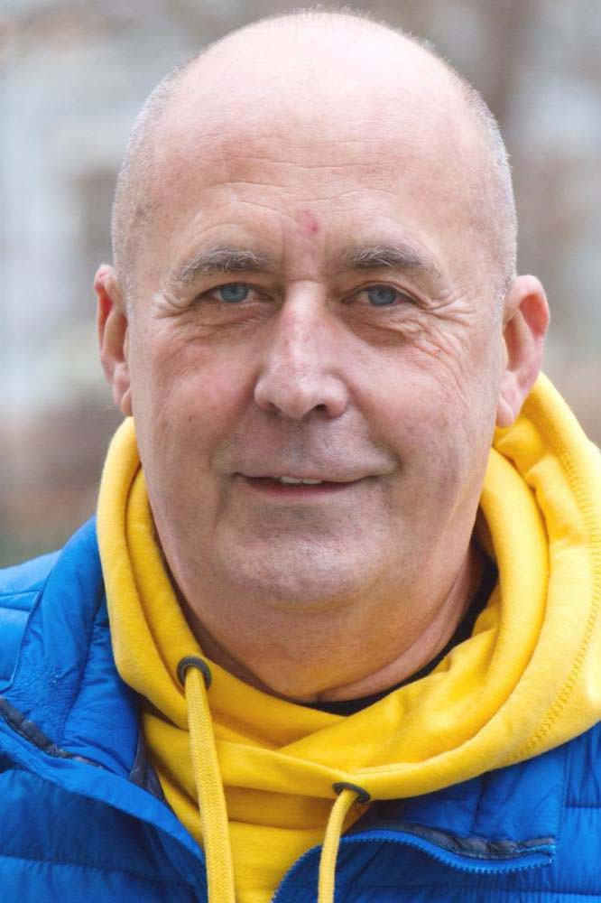 Petr Salava backdrop